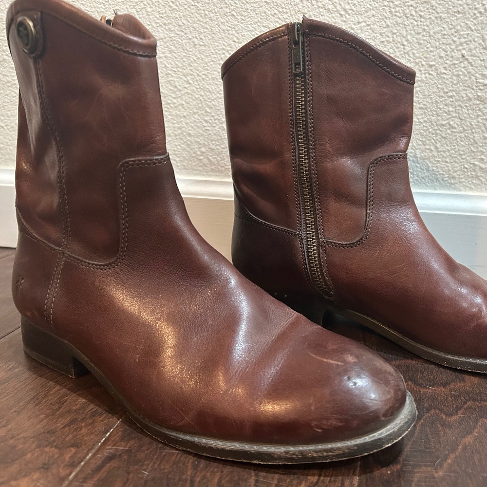 Original Frye leather ankle boot